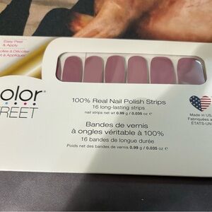 Color Street Nail Strips in Manchester Mauve